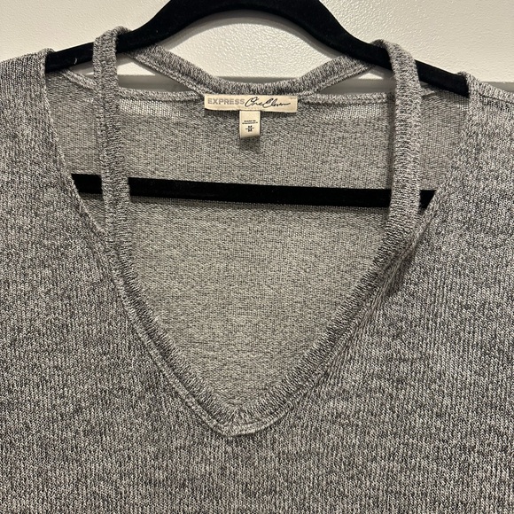 Express Top - Picture 2 of 3
